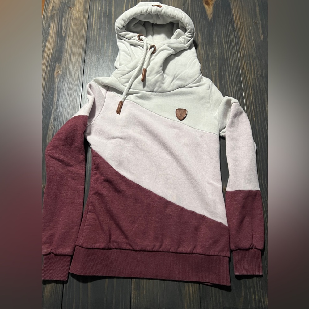 Wanakome Cowl Neck Hoodie Women’s Medium